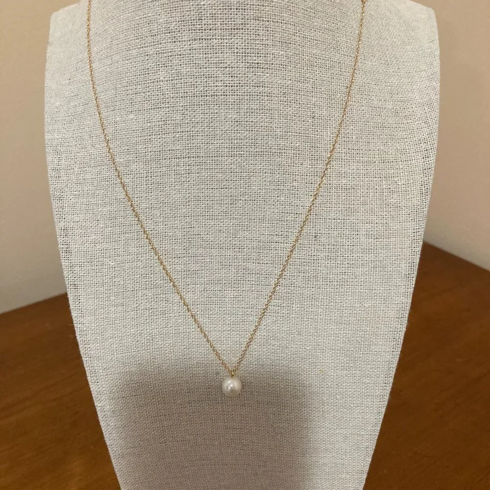 14K Yellow Gold Cultured Pearl Pendant Necklace 7.5 mm 18" - Picture 2 of 5